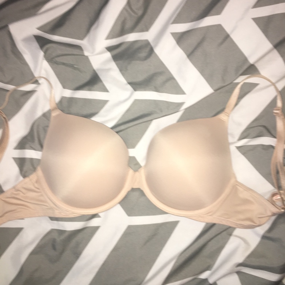 VS Pink push up bra 32D